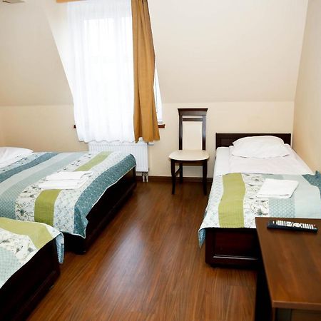 Pod Wiatrakiem Hotel Warta Kültér fotó