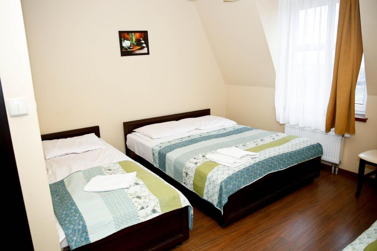 Pod Wiatrakiem Hotel Warta Kültér fotó
